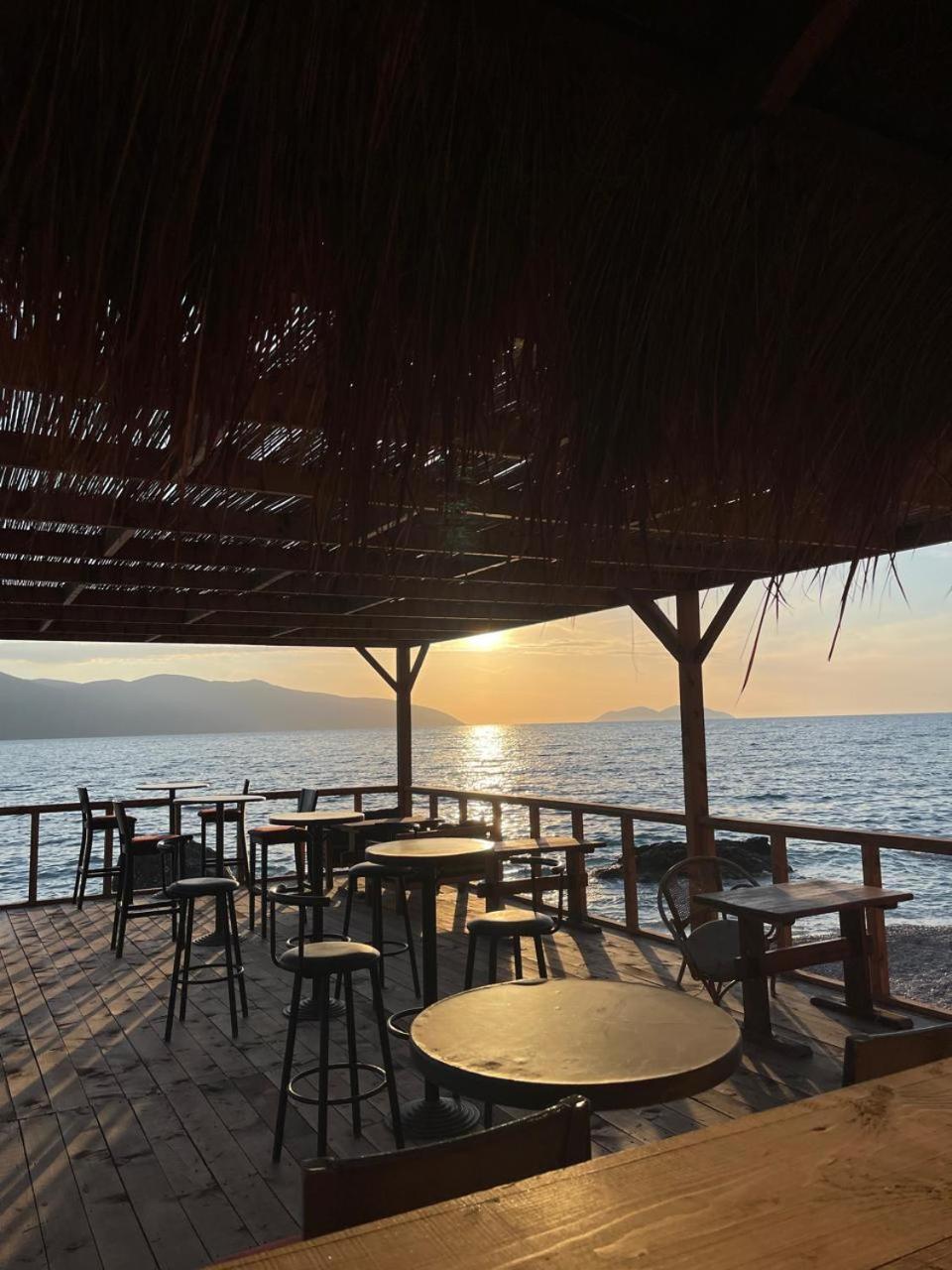 Envi Hotel Vlorë Exterior foto