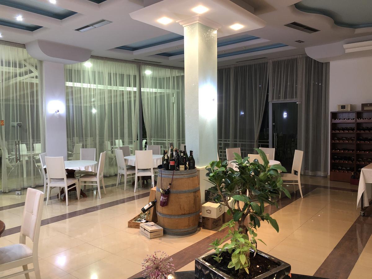 Envi Hotel Vlorë Exterior foto